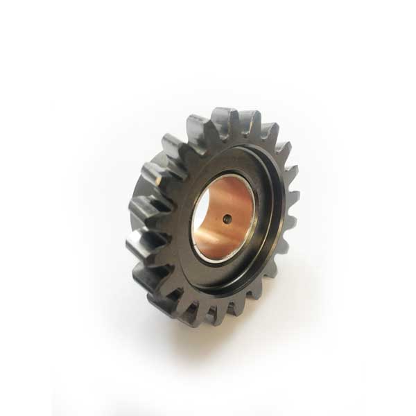 Pinion intermediar
